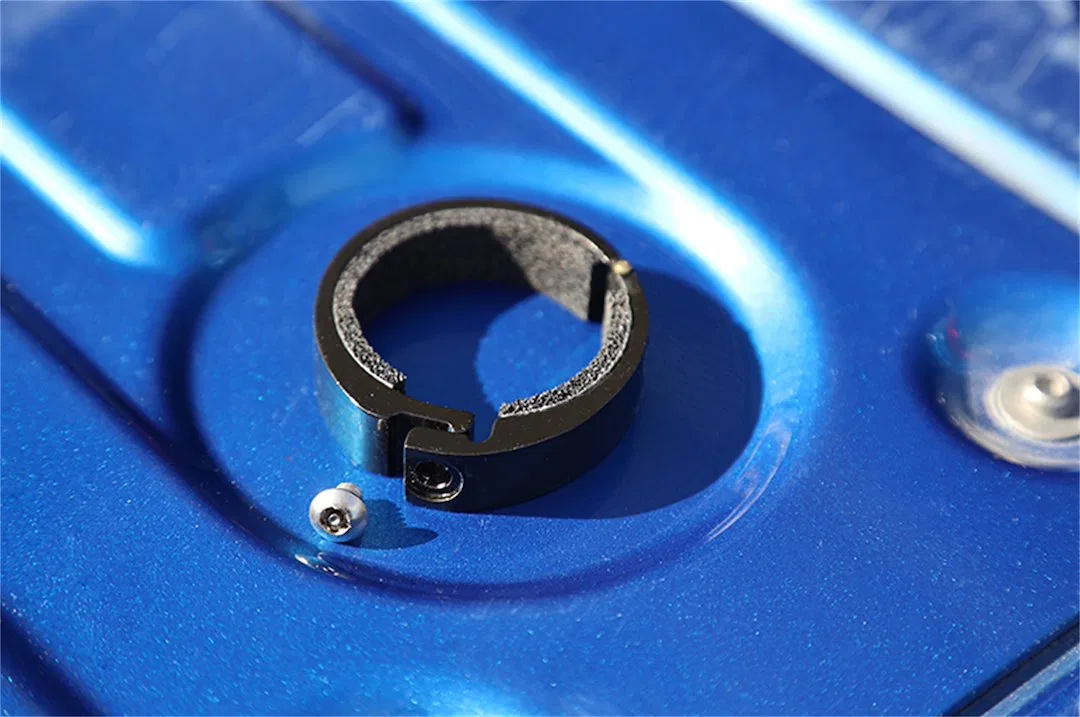 DZ97970 – DEE ZEE Tailgate Lock, Prevents Tailgate Removal Direct Fit Black Aluminum With Mounting H - view 2
